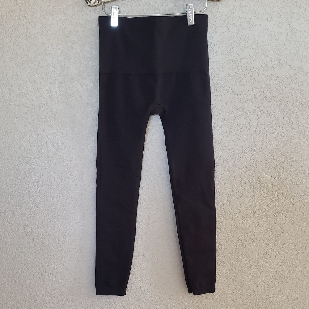 Spanx leggings in black size 1X